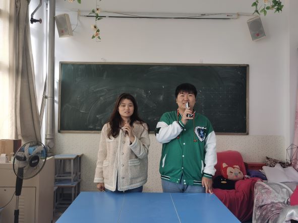 (yng)W(xu)ԺČW(xu)Ժ_(ki)չِ͡У@ִِ}(dng)