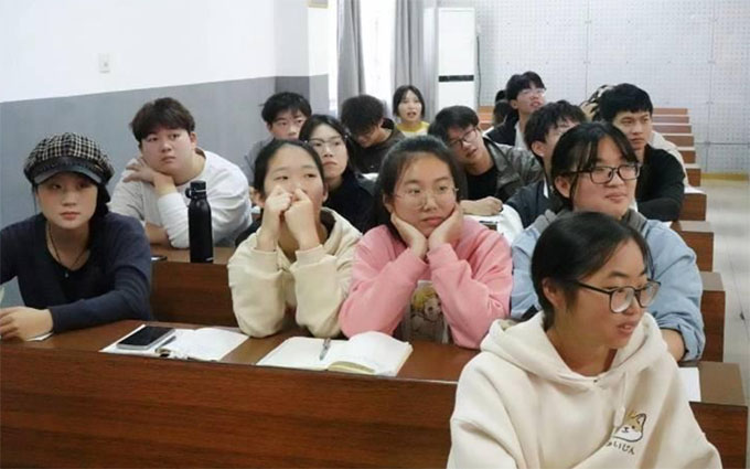 ώW_WԺʮhFУϵϵУeеμӖ