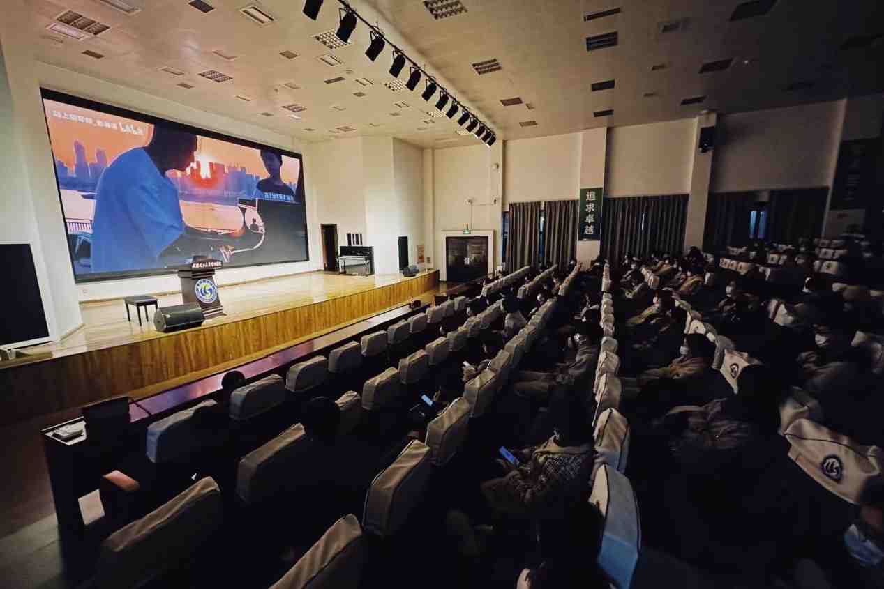 xʮI(y)Сǌ(i)hW(xu)W(xu)ԺŹ2103F(tun)֧_(ki)չ(i)vá·َ