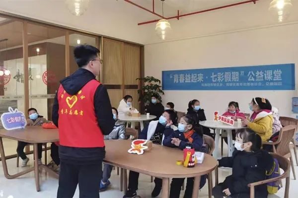 AϡȸУ3000l(xing)W(xu)@