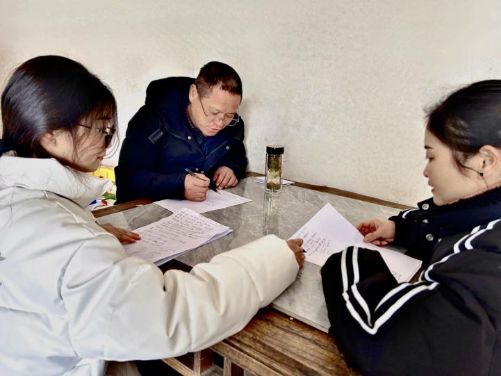 fbٻGɫh(hun)ӛСؔ(ci)W(xu){(dio)а