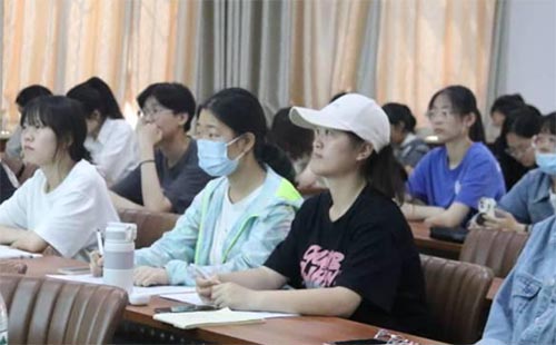 WcϿƌWWԺAFУ_չWHcF꠽O}Fn