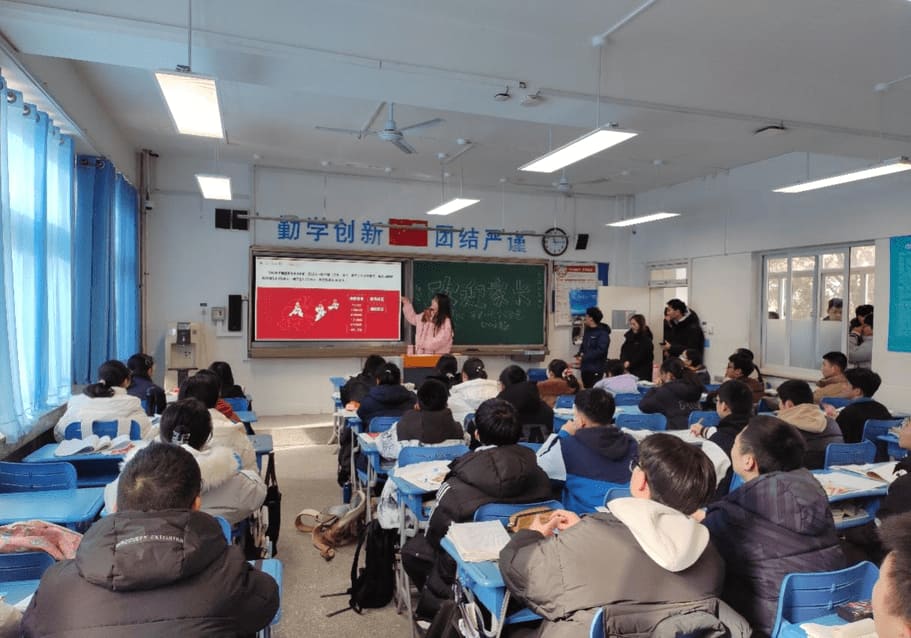 _(ti)һĸУLv(jng)ңF(xin)ڵTA