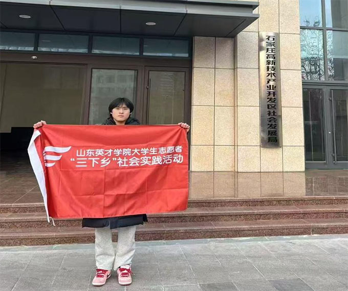 P(gun)ע^(q)  ̎^(q)}